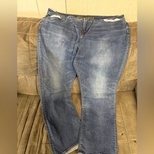 American Eagle Outfitters men’s Blue Stretch Jeans  size 42x32